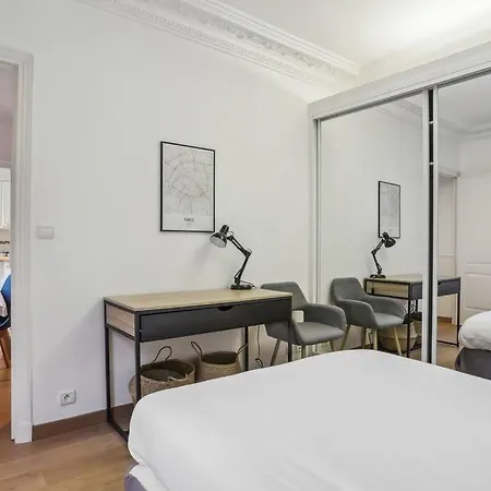 Modern Flat In Paris - Heart Of Xvieme Apartment Exterior photo